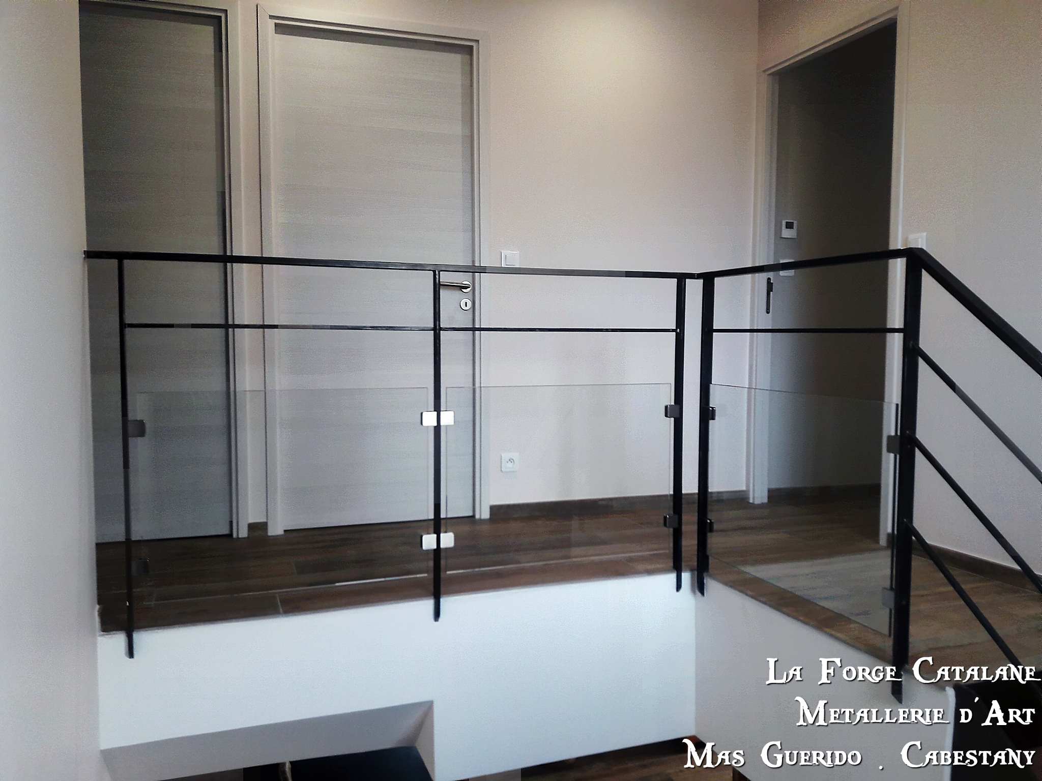 garde corps et rampant vitrage et lisses fer forge catalane cabestany (2).jpg